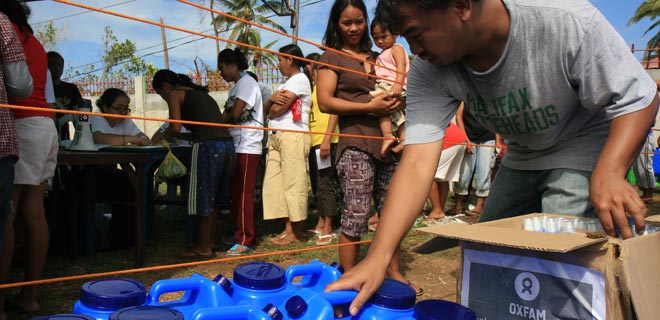 typhoon-haiyan-distribution.jpg